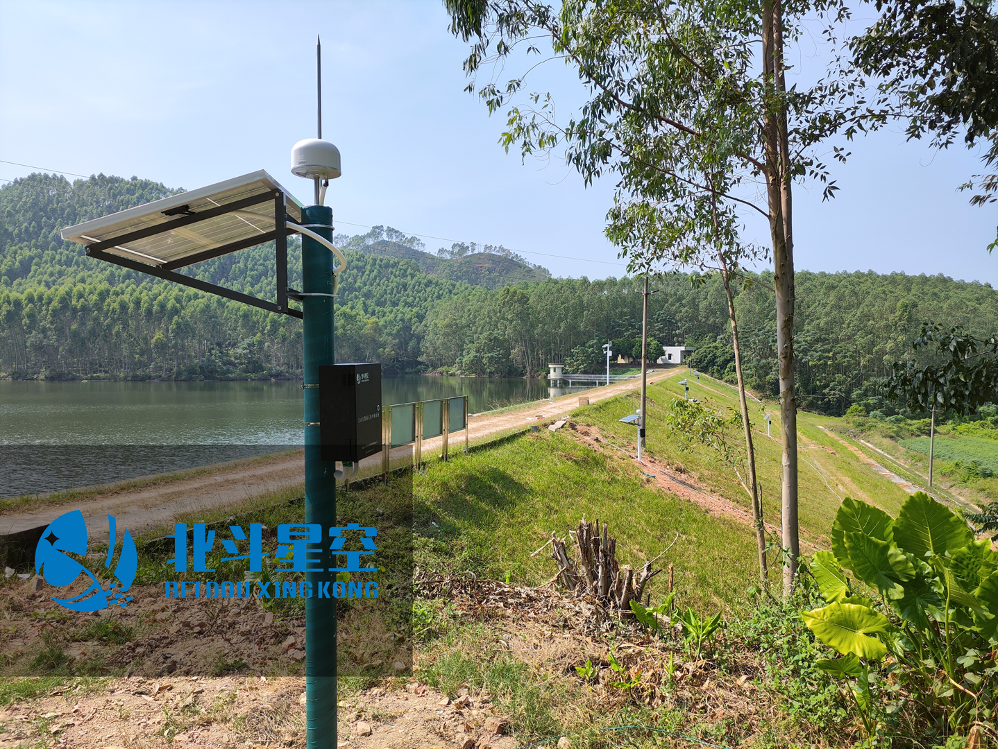 桥梁监测,边坡监测,静力水准仪,固定式测斜仪,全向位移计,倾角仪,房屋监测